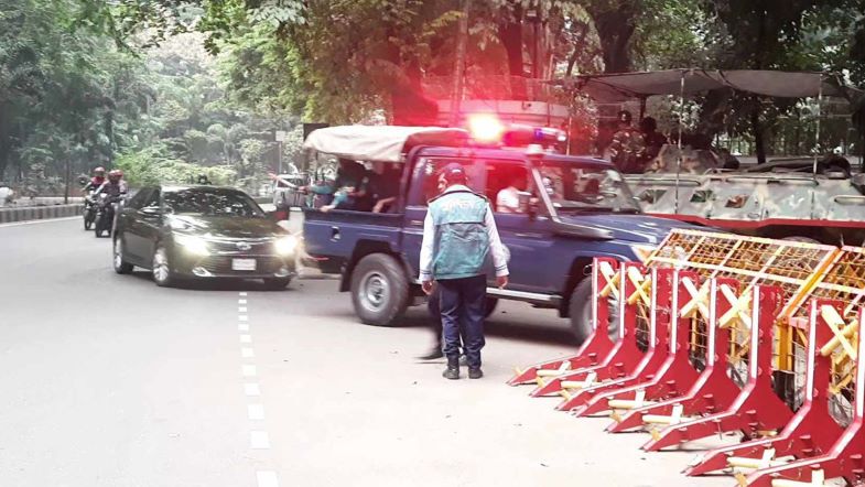 প্রধান উপদেষ্টার সাথে সাক্ষাৎ করতে যমুনায় বিক্রম মিশ্রি